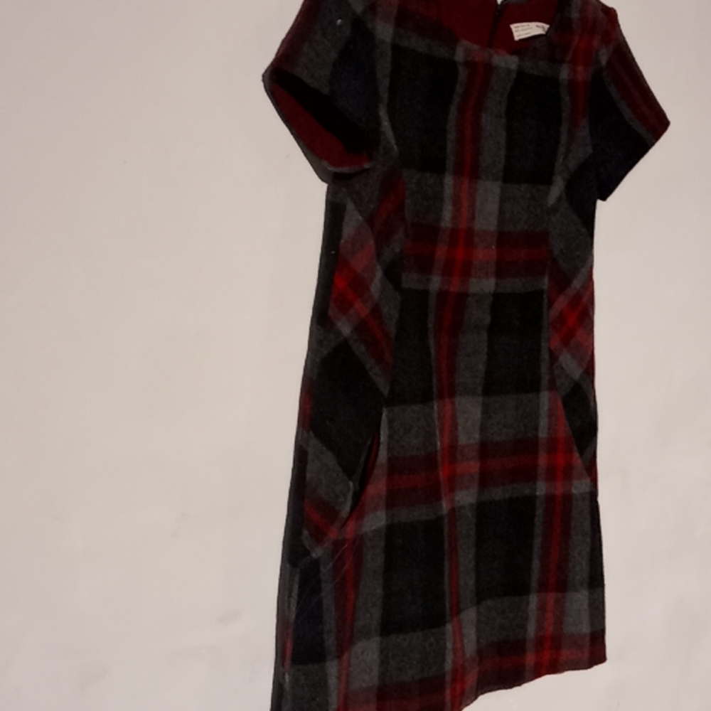 Dress - Picture 4 of 6